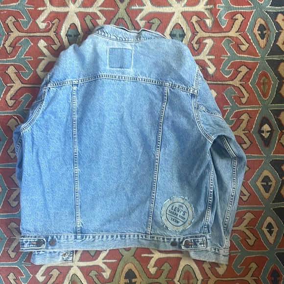 Vintage Levi’s Denim Jacket - Picture 4 of 5